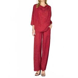 NEW JOH kimberly sparkling stretch knit top in wine